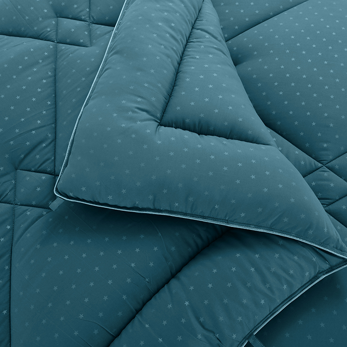 Luxury winter Comforter